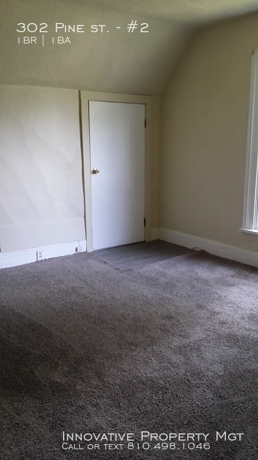 Building Photo - 302 Pine St