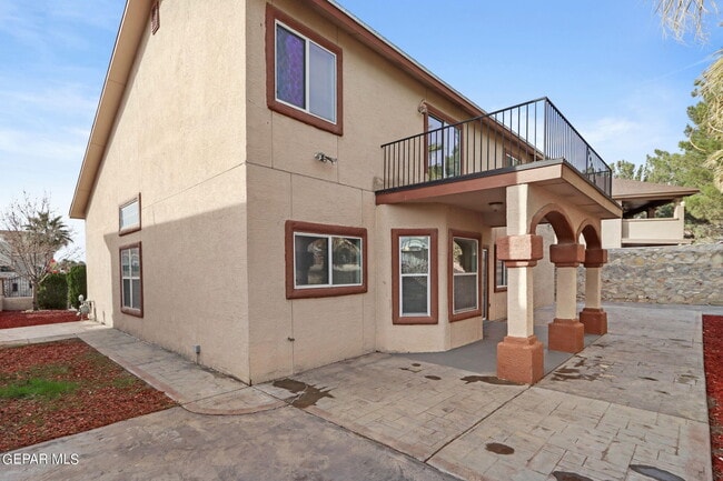 Building Photo - 636 Paseo Hermoso Dr