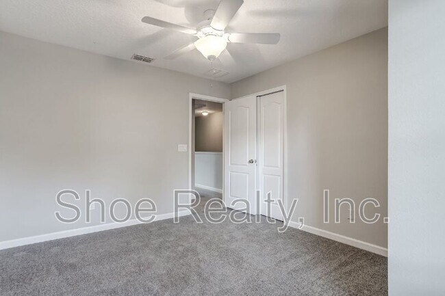 Building Photo - 4220 Plantation Oaks Blvd
