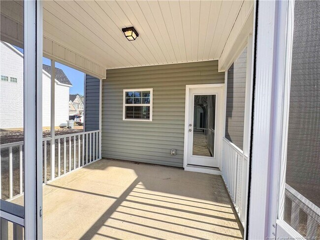 Building Photo - 227 Bow Cmn Wy