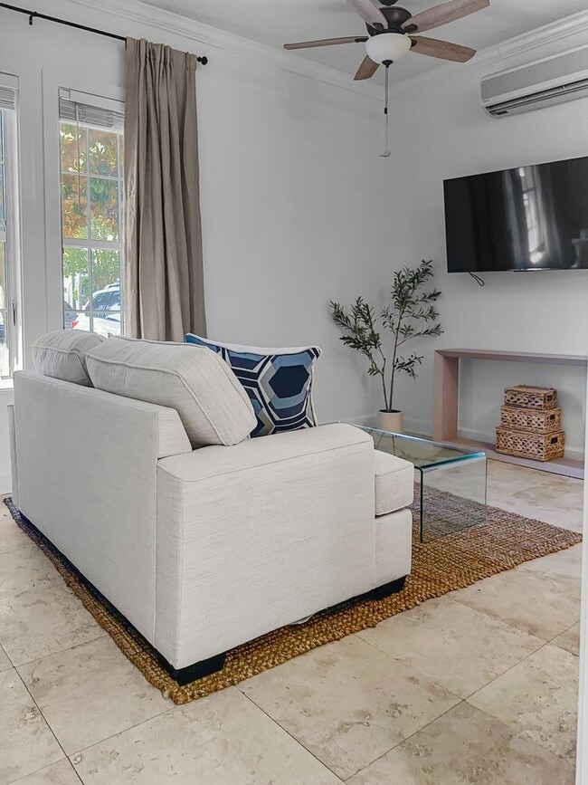 Building Photo - 50% off first months rent.  Fully furnishe...