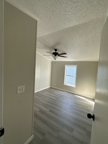 Building Photo - 1100 Rd 5894