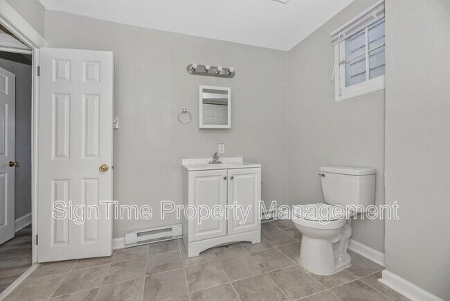 Building Photo - 531 Salem Ave