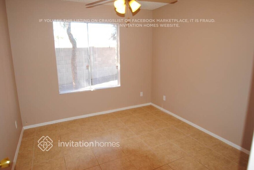 Building Photo - 8520 N 54th Dr
