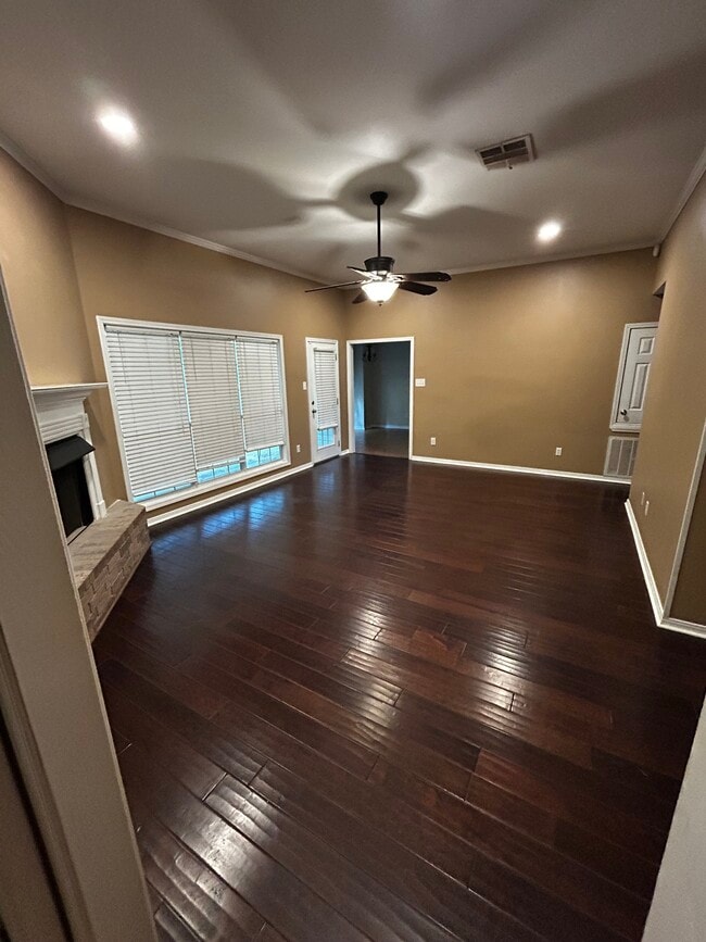 Building Photo - 110 Mohawk Cir
