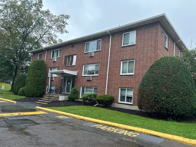 Main - 2 Albert Dr