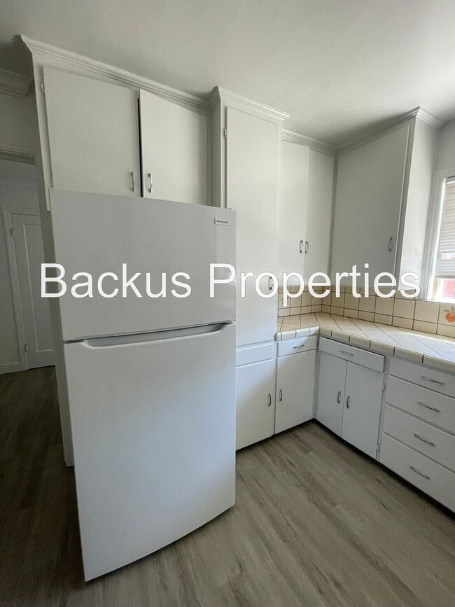 Building Photo - Wonderful one level home in South Salinas