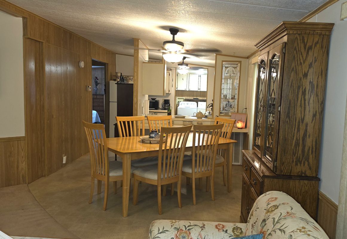 Building Photo - 259 S Dolphin Cir