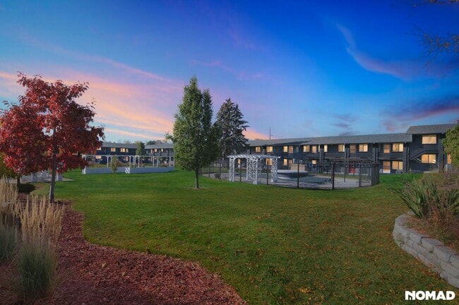 Primary Photo - 1865 Fenton St