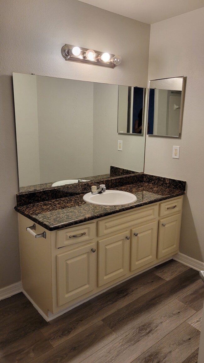 Bathroom - 4708 Walden Cir