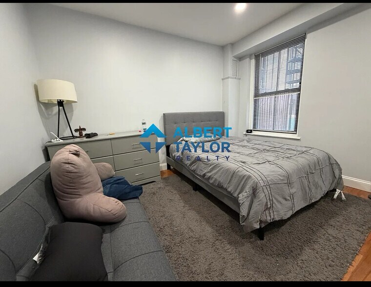 Building Photo - 483 Massachusetts Ave