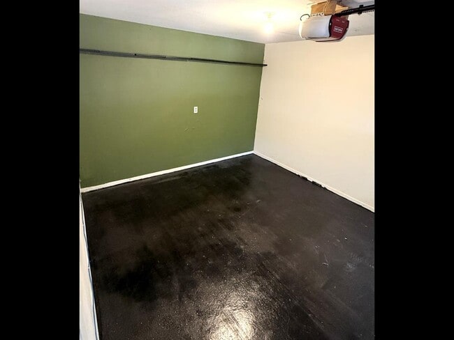 Building Photo - 15205 Cavalier Canyon Dr