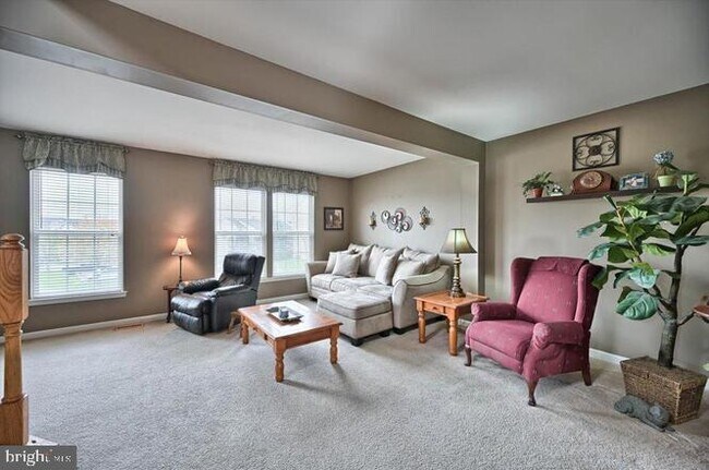 Building Photo - 509 Fox Trail