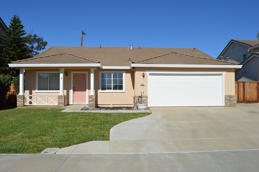 Building Photo - 4003 N Coral Ct