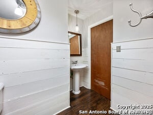 Building Photo - 1407 6th St