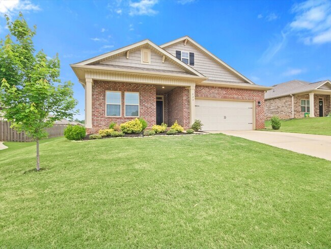 Building Photo - 227 Poplar Hollow Dr