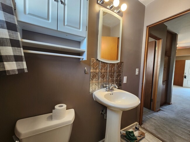 Building Photo - 506 Kimball Ave