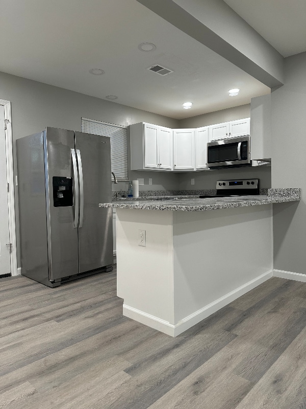 Building Photo - 139 Raintree Rd