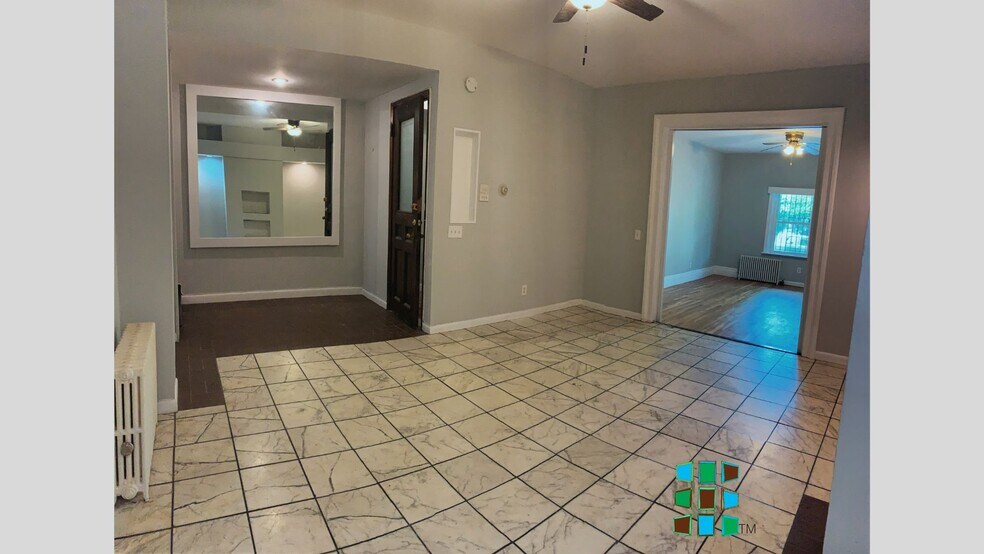 Building Photo - 131 Hall Street
