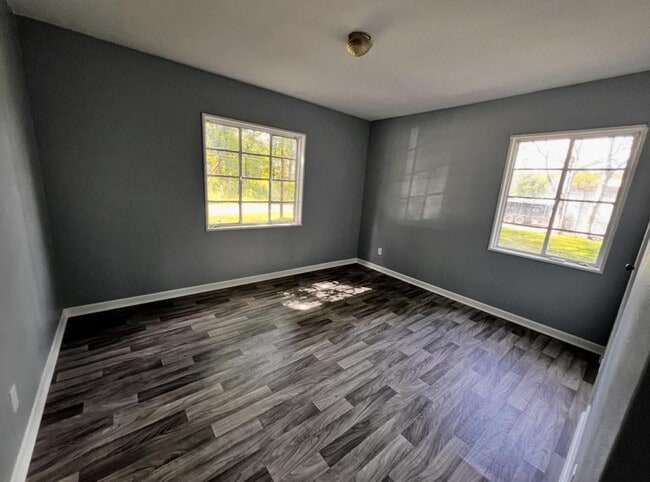 Building Photo - 202 Sheppard Rd