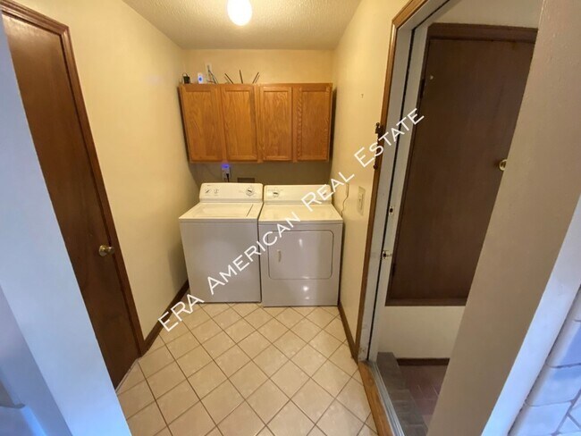 Building Photo - 520 Kumquat Ave