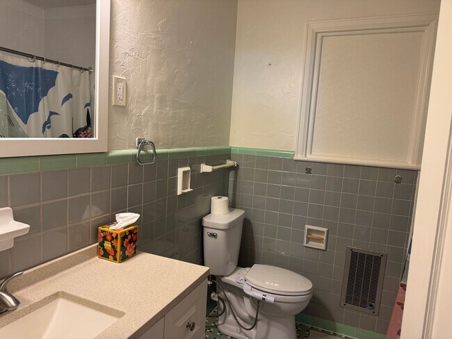 Building Photo - Updated 3BR/2BA home in South Nashville!