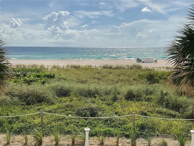 Building Photo - 5701 Collins Ave