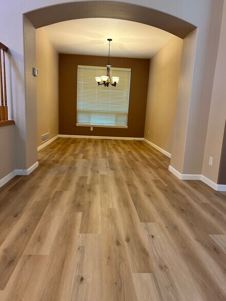 Building Photo - 14263 Jared Ct