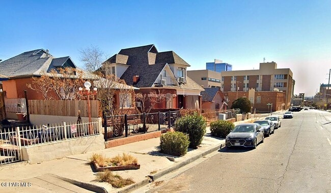 Building Photo - 1114 N El Paso St
