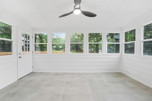 Building Photo - 4188 Fontana Ct