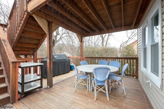 Building Photo - 22 Personette St