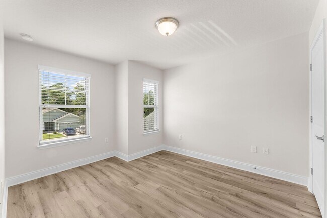 Building Photo - 120 Brandywine Rd