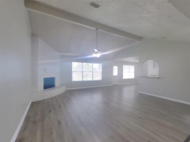 Building Photo - 1391 Tenderden Dr