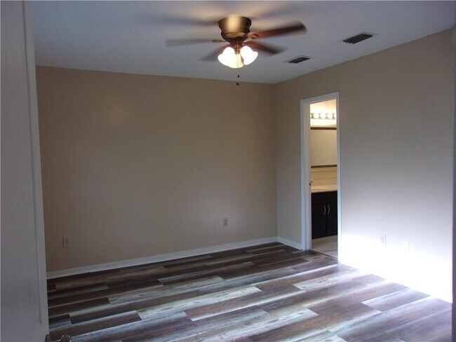 Building Photo - 4368 Fathbrook Ln