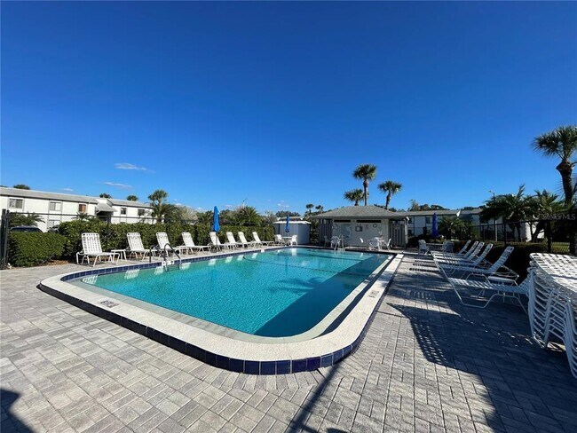 Building Photo - 112 Palmetto Ct