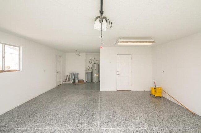 Building Photo - RECENTLY REDUCED RENT!  3 Bedroom, 2.5 Bat...