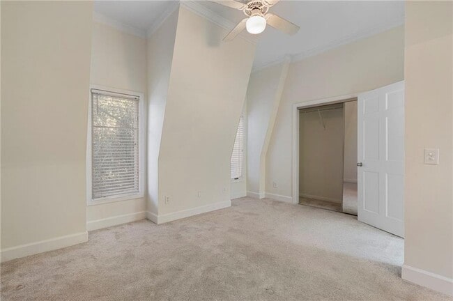 Building Photo - 1467 Monroe Dr NE