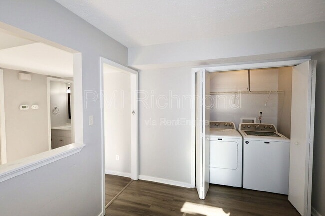 Building Photo - 1507 Lakeview Ave