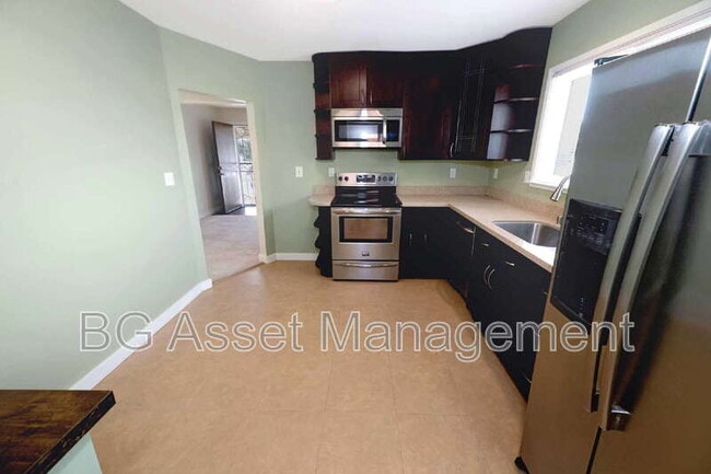 Building Photo - 760 Alhambra Rd