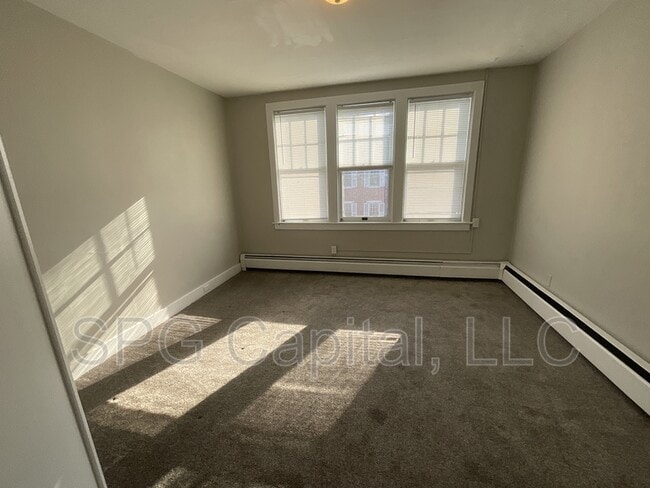 Building Photo - 51 Chambersburg St