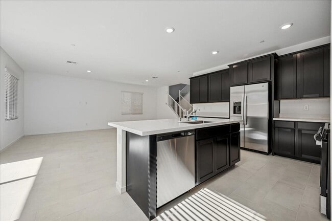 Building Photo - Beautiful New Home in Black Mountain Planned Community