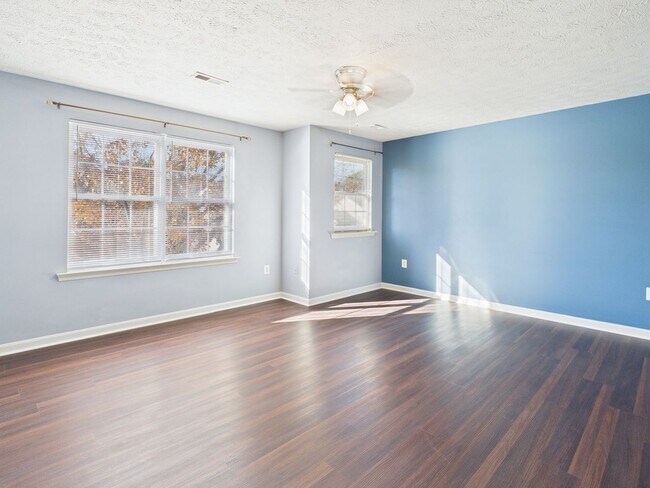 Building Photo - 10561 Gallant Fox Way