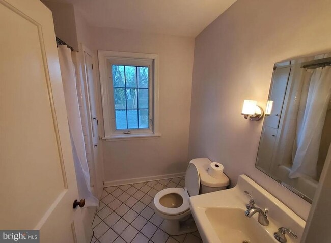 Building Photo - 409 S Ithan Ave