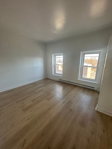 Building Photo - 636 Ridge Ave