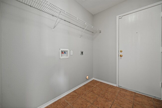 Building Photo - 7027 Durango Creek Ln