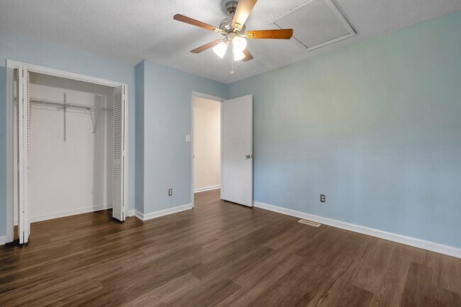 Building Photo - 2471 Talco Hills Dr