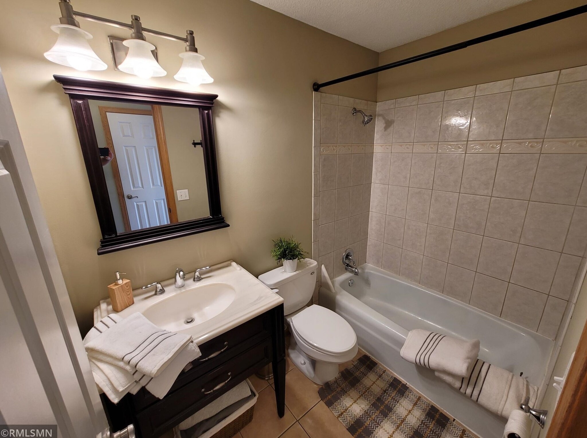 Bathroom - 16134 Foliage Ave W