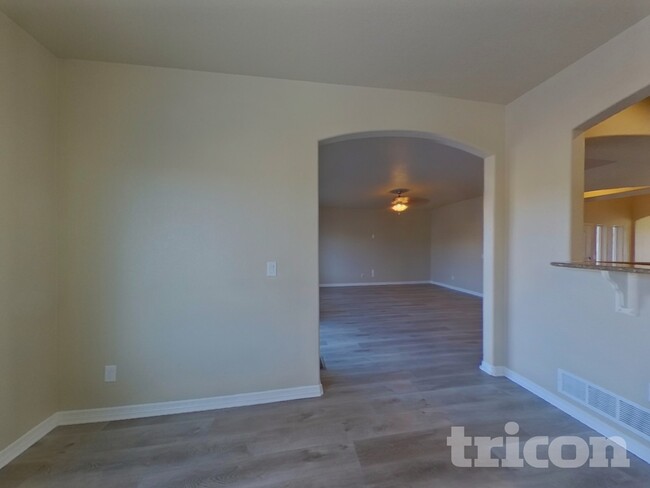 Building Photo - 12760 Mount Oxford Pl