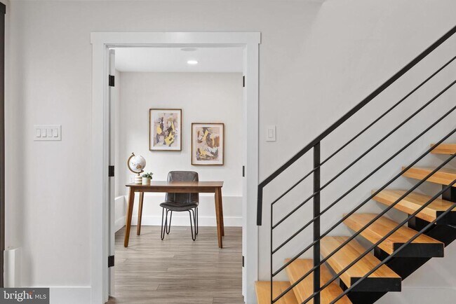 Building Photo - 354 Winding Wy