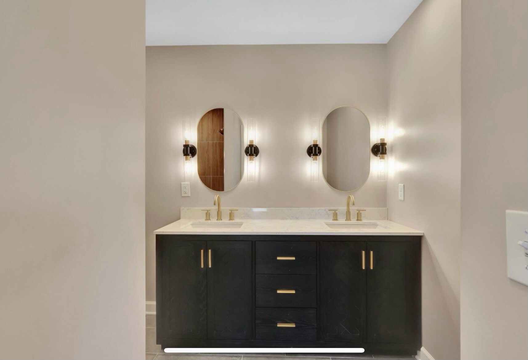 Master Bath - 462 Lanier Dr